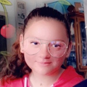 Meet your Posher, Esmeralda